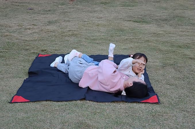 Orga'Neat Pocket Picnic Blanket, Beach Mat Waterproof Sandproof, Compact Lightweight Small Tarp for Camping, Hiking, Backpacking, Festival, Travel, Foldable in Bags (Black/Red, 55"x79")