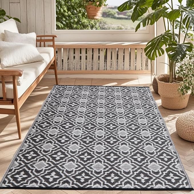 Alfolo Outdoor Rug Waterproof 4x6 Outdoor Mat Small Porch Balcony Rug,Reversible Plastic Straw Rug for Camping Black and White Outdoor Mats for Patio, Deck, RV, Camping, Beach, Backyard