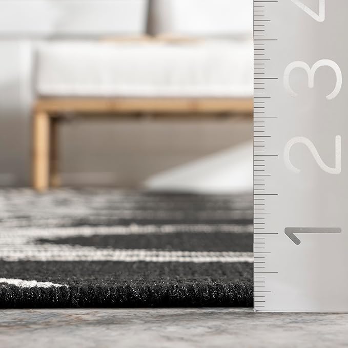 Nuloom Ranya Black/Ivory, 5' x 8', Tribal Geometric, Soft and Cozy, High Traffic, Stain Resistant, Easy Clean, Durable Area Rug for Indoor/Outdoor Patio, Deck, Porch, Garden, Courtyard