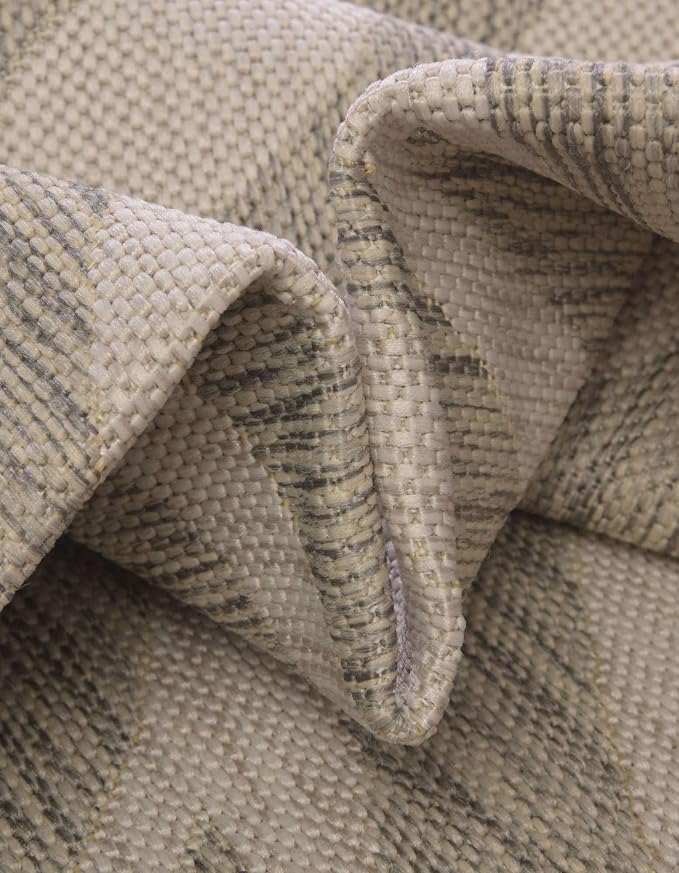 Unique Loom Outdoor Safari Collection Area Rug - Tsavo (7' 10" x 11' Rectangle, Gray/ Ivory)