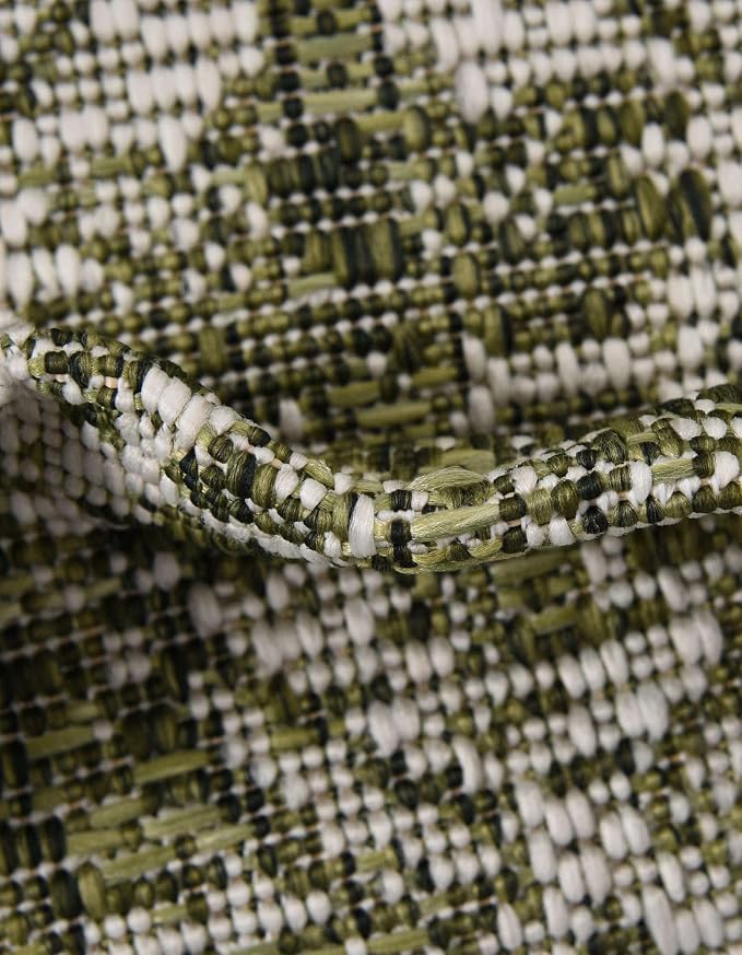 Unique Loom Outdoor Traditional Collection Area Rug - Valeria (3' 3" Round, Green/ Light Green)