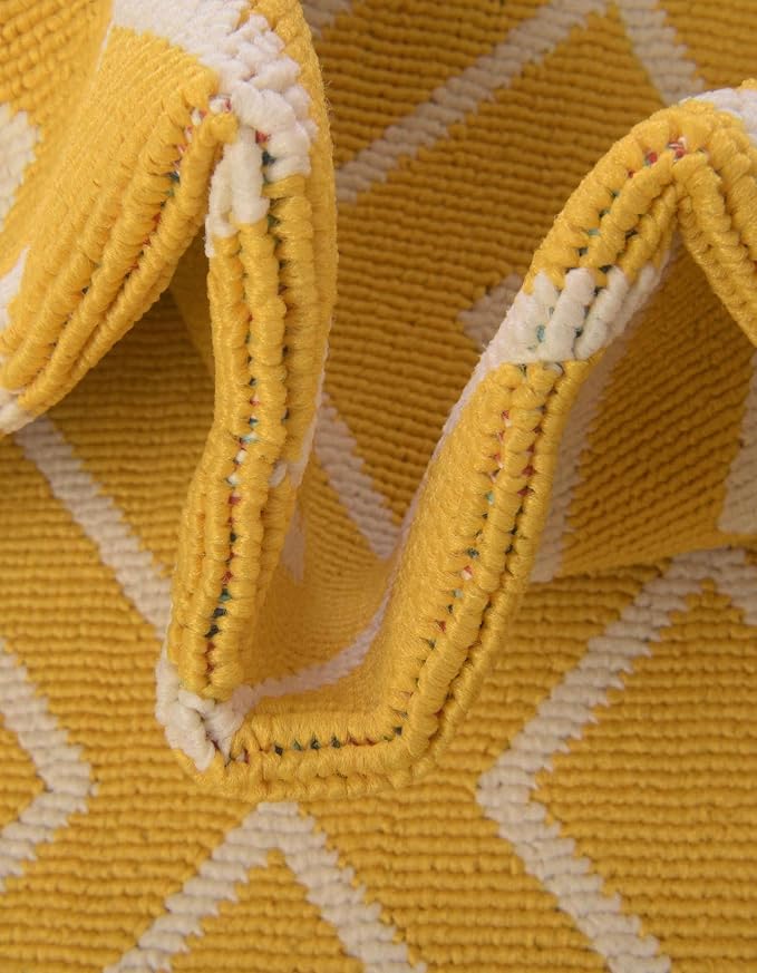 Unique Loom Outdoor Trellis Collection Area Rug - Kafes (4' 1" x 6' 1" Rectangle, Yellow/ Ivory)