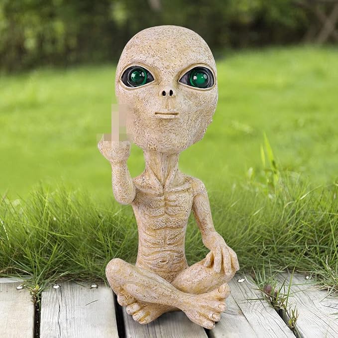 Solar Light Alien Statues Sculpture,Funny UFO Extraterrestrial Figurine for Home Garden Yard Art Outdoor Decoration.