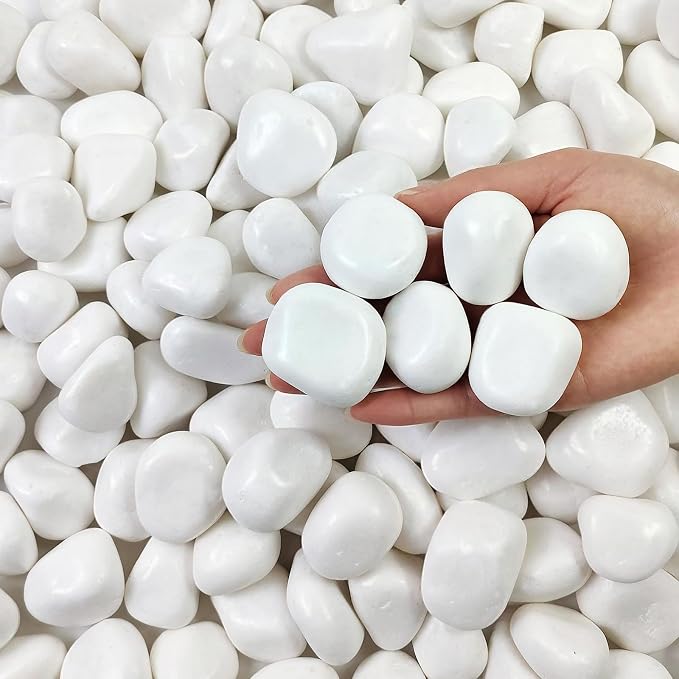 FANTIAN 20 lbs White Rocks for Gardens, 1.5-2.5 Inch Decorative Pebbles for Plants Outdoor, White River Rocks for Landscaping Plants Backyard Aquarium Vase and Bird Bath