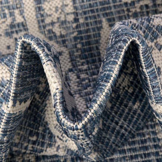 Unique Loom Outdoor Bohemian Collection Area Rug - Anthro (4' 1" Round, Blue/ Ivory)
