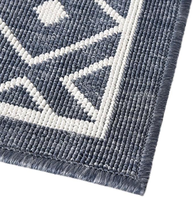 Unique Loom Outdoor Trellis Collection Area Rug - Kafes (5' 3" x 8' Rectangle, Navy Blue/ Ivory)