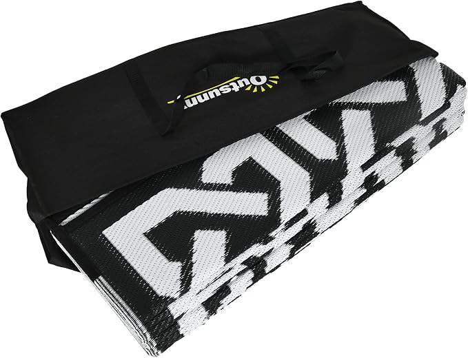 Outsunny Outdoor Rug for Patio, 9' x 18' Waterproof Large Mat, Reversible Plastic Straw Rug for Decor, Portable Outside RV Camping Area Carpet Mat for Backyard Porch Deck Picnic, Black & White Chain