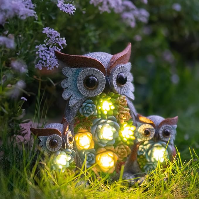 Solar Garden Statue Lights, Owl Family Decor with LED Succulent Flowers, Cute Solar Owl Figurines, Waterproof Resin Outdoor Yard Art for Patio Lawn Porch, Garden Gifts for Women Mom Grandma
