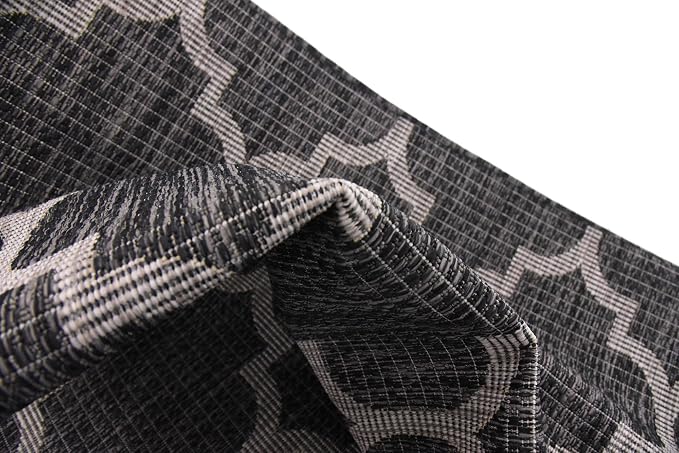 Unique Loom Outdoor Trellis Collection Area Rug (7' 1" x 10' Rectangle, Black/ Ivory)