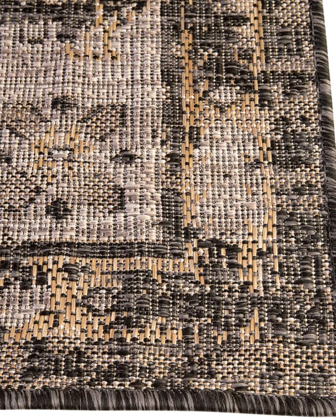 Unique Loom Outdoor Traditional Collection Area Rug - Valeria (7' 10" Square, Charcoal/ Natural)
