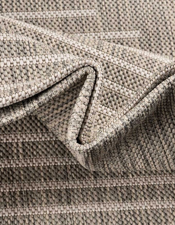 Unique Loom Outdoor Modern Collection Area Rug - Tambor (7' 1" Square, Gray/ Ivory)