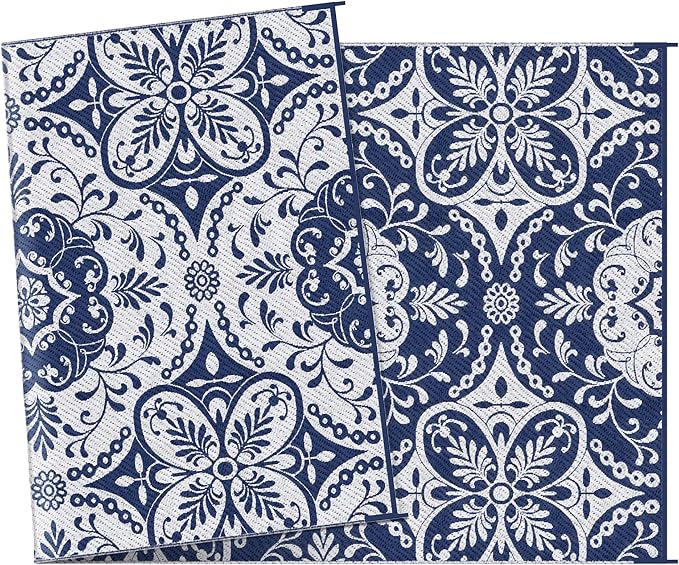 Outsunny Reversible Outdoor Rug Carpet, 9' x 18' Waterproof Plastic Straw Rug, Portable RV Camping Rugs with Carry Bag, Large Floor Mat for Backyard, Deck, Picnic, Beach, Blue & White Floral
