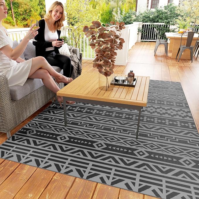 Outsunny Outdoor Rug for Patio, 6' x 9' Waterproof Large Mat, Reversible Plastic Straw Rug for Decor, Portable Outside RV Camping Area Carpet Mat for Backyard Porch Deck Picnic, Black Gray Geometric