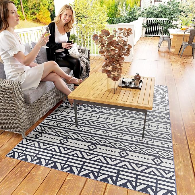 Outsunny Outdoor Rug for Patio, 6' x 9' Waterproof Large Mat, Reversible Plastic Straw Rug for Decor, Portable Outside RV Camping Area Carpet Mat for Backyard Porch Deck Picnic, Blue & White Geometric