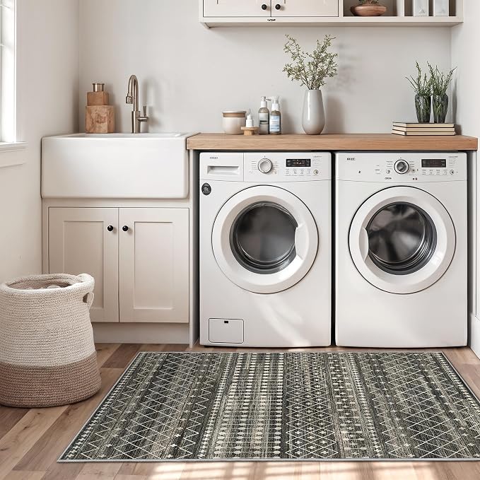 Miukiki 3x5 Washable Area Rug Moroccan Soft Non Slip Entryway Rug Black | Machine Washable 3x5 Rug for Bedroom Kitchen Living Room, Low Pile Indoor Floor Carpet with Vintage Pattern