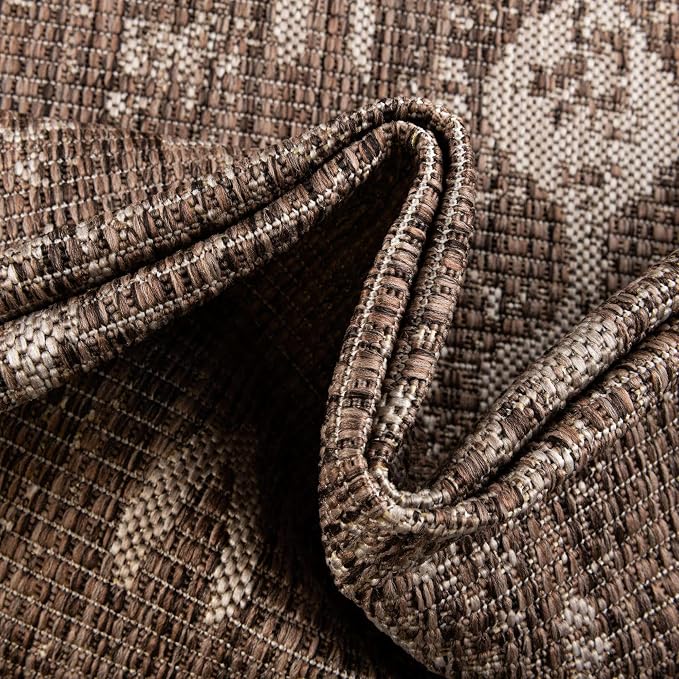 Unique Loom Outdoor Bohemian Collection Area Rug - Anthro (4' 1" Round, Brown/ Ivory)