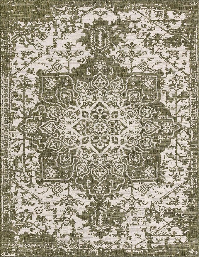 Unique Loom Outdoor Collection Area Rug - Dubai (7' 10" x 10' Rectangle, Green/ Ivory)