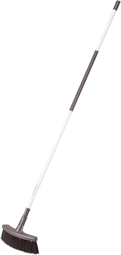 Fiskars Light Broom, Terrace Broom for Smooth Surfaces, with Soft Handle, Length: 1.6 m, Light, White/Black, 1025927