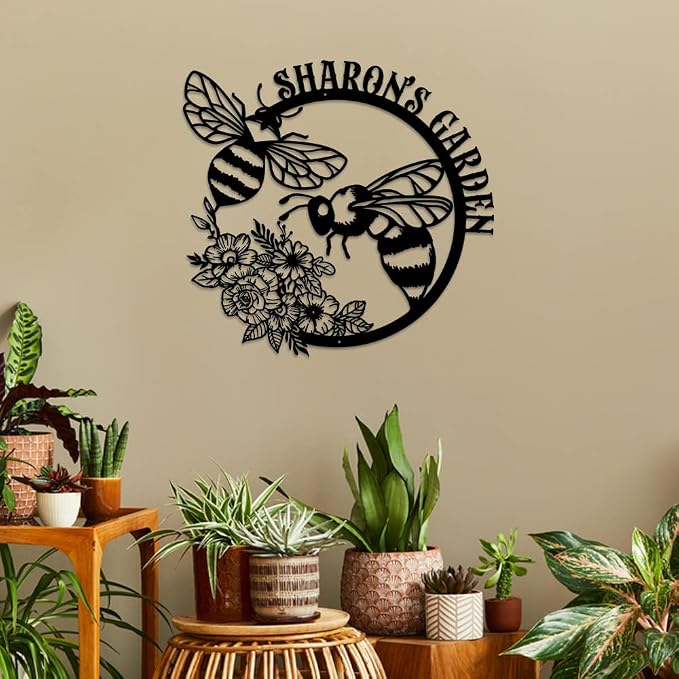 MeMate Bee Garden Sign, Metal Garden Signs to Personalize, Personalized Metal Signs, 8" - 24" Large Sign for Vegetable Garden Flowers She Shed Mom Grandma, Customized Name Wall Art for Outdoor Décor