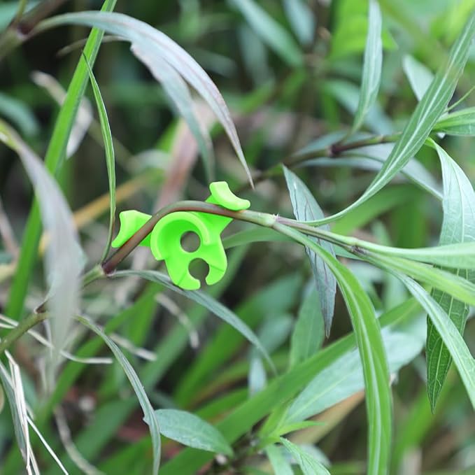 LucyPhy 60 Pack Plant Bender Angle Adjustable Plant Training Clips Low Stress Training Clips 90 Degrees Plant Stem(Circle Style,Green)