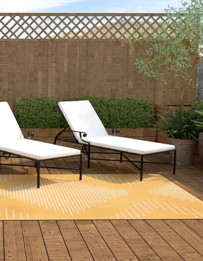 Unique Loom Outdoor Modern Collection Area Rug - Tambor (2' x 3' 1" Rectangle, Yellow/ Ivory)