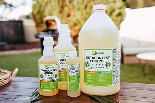 Mosquito Magician Liquid Concentrate – Kills Mosquitoes, Fleas & Fire Ants, Repels and Prevents Ticks – Essential Oil Yard Treatment Spray – for Sprayers, Foggers & Misting Systems – 6 oz, Original