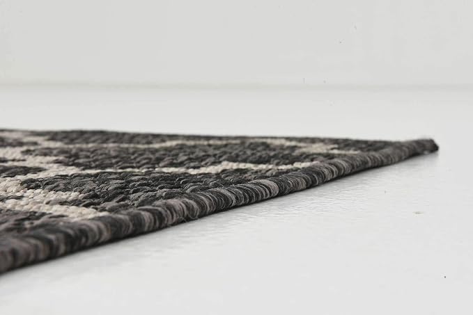 Unique Loom Outdoor Trellis Collection Area Rug (2' x 3' 1" Runner, Black/ Ivory)