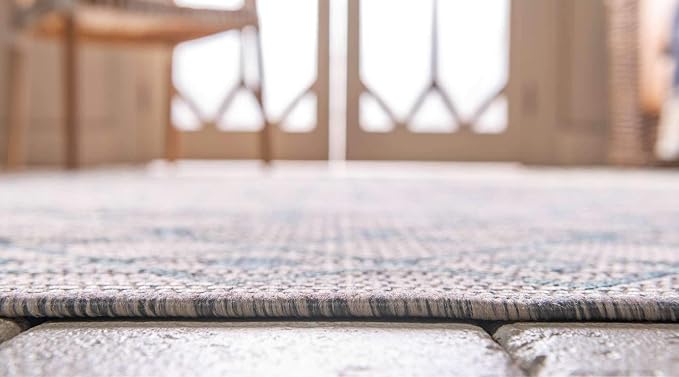 Unique Loom Outdoor Trellis Collection Area Rug - Tribal Trellis (4' 1" x 6' 1" Rectangle, Light Blue/ Ivory)