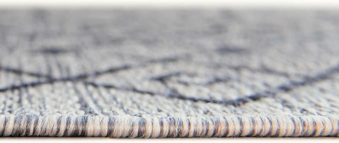 Unique Loom Outdoor Trellis Collection Area Rug - Tribal Trellis (5' 3" x 8' Oval, Gray/ Black)