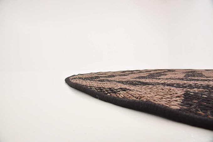 Unique Loom Outdoor Modern Collection Area Rug - Chevron (6' 1" Round, Brown/ Black)