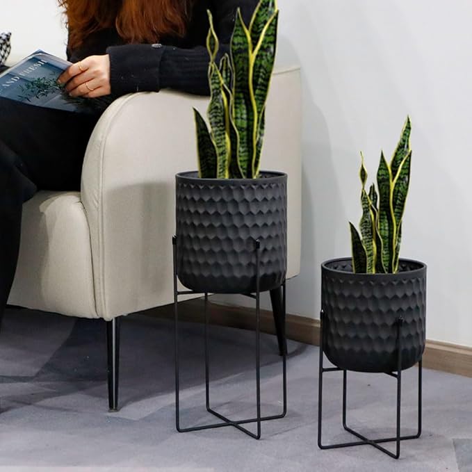 TRIROCKS Set of 2 Metal Planters with Stand, Small Indoor Plant Pots 8" D x 18" H & 7" D x 12" HModern Decorative Flower Pots for Living Room, Entryway, Office, Balcony(Black)