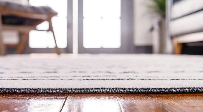 Unique Loom Fez Collection Tribal, Moroccan, Bohemian Area Rug (6' 0 x 6' 0 Round, Beige/ Black)