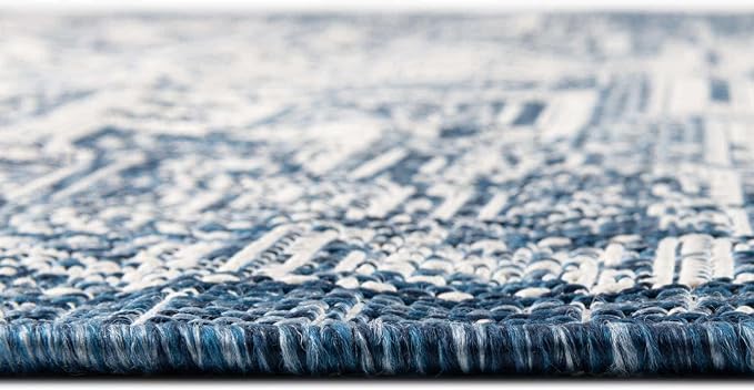 Unique Loom Outdoor Aztec Collection Area Rug - Coba (5' 3" Octagon, Blue/ Ivory)