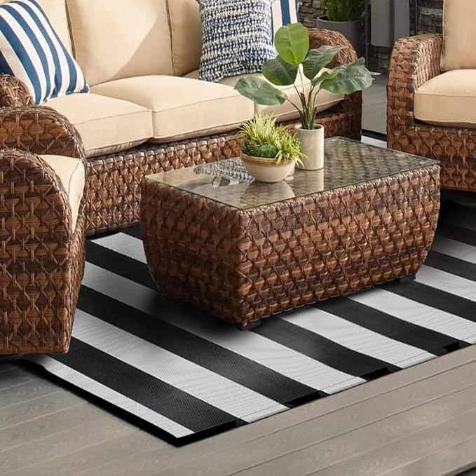 Plastic Straw Rug,8'x10' Outdoor Waterproof Patio Rugs Foldable Reversible Camping Mat for Rv, Deck, Porch, Picnic, Beach, Balcony,Black & White