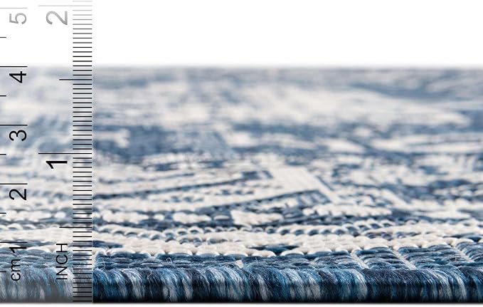 Unique Loom Outdoor Aztec Collection Area Rug - Chalca (6' 1" x 9' Rectangle, Blue/ Ivory)