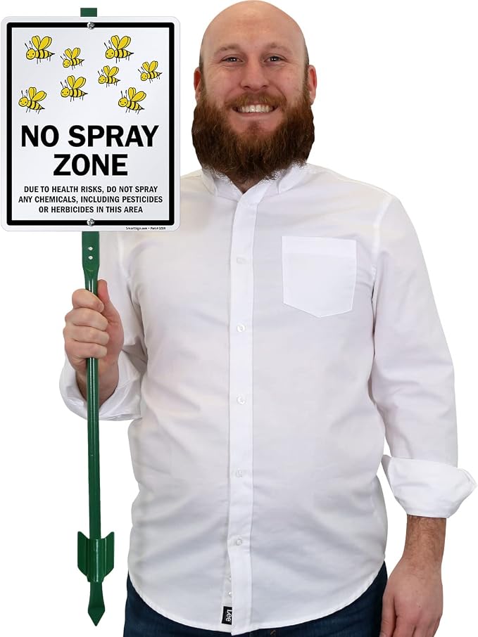 SmartSign 30.5x25.4 cm "No Spray Zone – Due To Health Risks, Do Not Spray Any Chemicals, Including Pestizides Or Herbicides In This Area" Hofschild mit 3 Fuß Pfahl, Schwarz und Weiß, 1 Stück