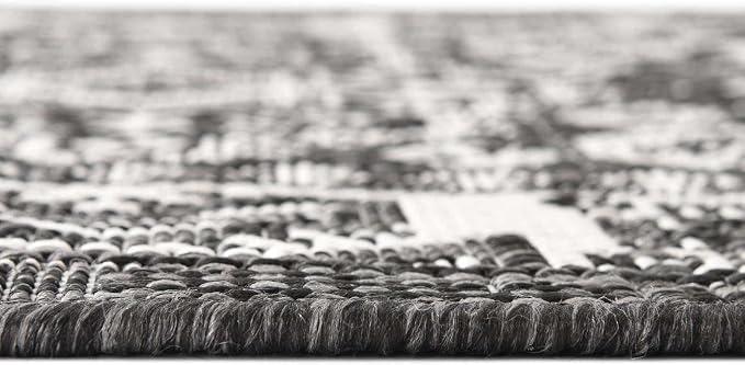 Unique Loom Outdoor Aztec Collection Area Rug - Chalca (3' 3" x 5' 3" Oval, Charcoal Gray/ Ivory)