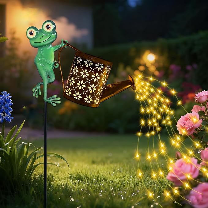 Solar Watering Can with Cascading Lights Outdoor Garden Decor, Frog Shaped Hook Gardening Gifts for Mom Women Grandma Birthday, Solar Lights for Garden Decorations Patio Yard Lawn Backyard
