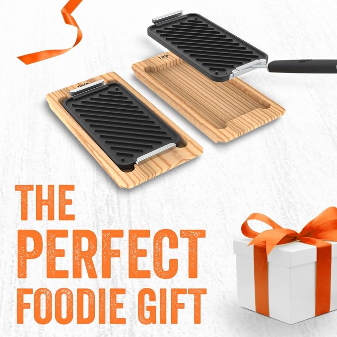 Yukon Glory Cast Iron Grill Pan Set | 2 Grooved Cast Iron Pans, Wooden Serving Trays & Clip-On Handle | Grill to Table | Gas, Charcoal & Campfire
