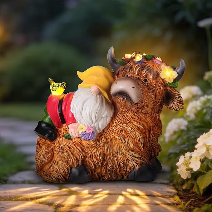 Highland Cow Gnome Statue, Highland Cow Gnomes Garden with LED Lights and Bird, Solar Garden Statues for Yard, Patio, Balcony, Lawn Ornaments Figurines Gifts for Women, Mom