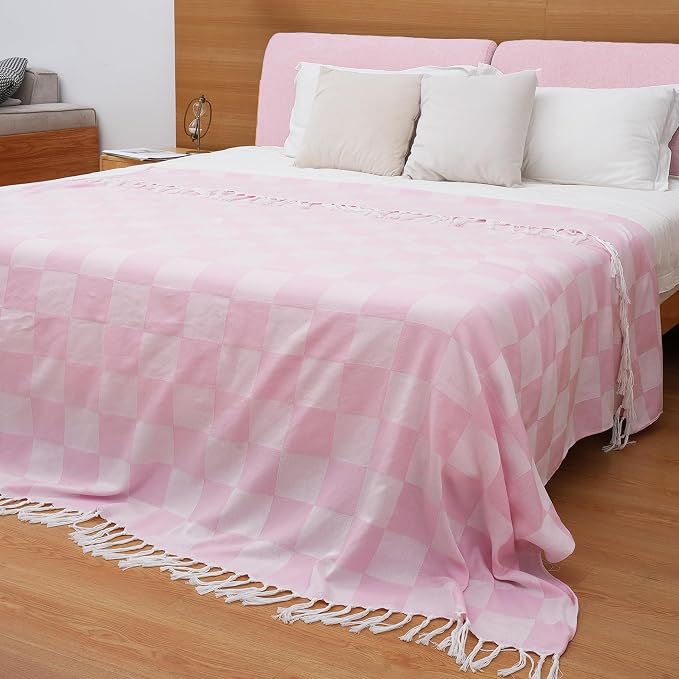 Breathable Bedspread Woven Blanket Cooling Queen Full Size Quilt Thin Comforter Boho Bed Bedroom Thing Girl Aesthetic Preppy Stuff Cute Accessories Girly Room Aesthetic College Student Dorm Decor Pink