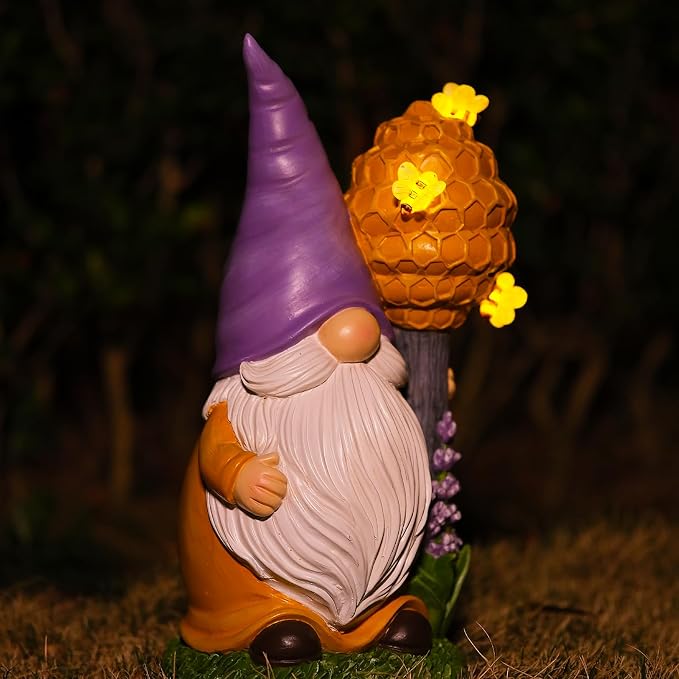 Solar Garden Outdoor Statues Gnomes Statues Yard Resin Decoration Gift Handmade Housewarming Gift for Patio Yard Lawn Waterproof Cracking