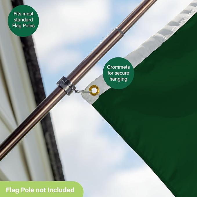 NFL Green Bay Packers Flag with Vintage Logo, 3' x 5' Outdoor Estate Flag with Grommets, Outdoor Banner for Garden Patio Decoration, Indoor Wall Decor Flag for Room, Works with Flag Poles for Outside House