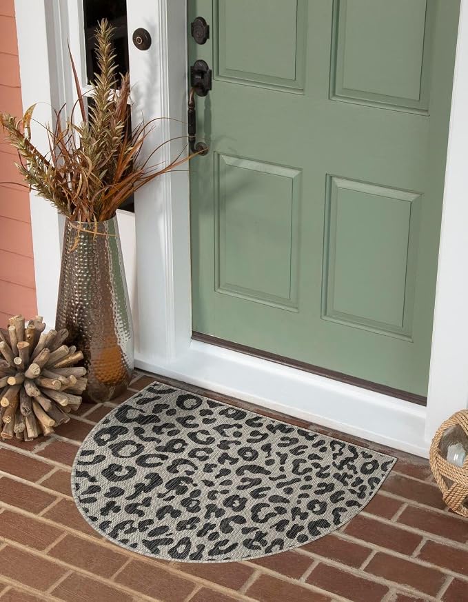Unique Loom Outdoor Safari Collection Area Rug - Leopard (3' 1" x 6' 1" Hearth Light Gray/Gray)
