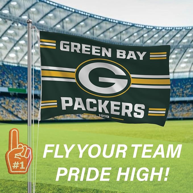NFL Green Bay Packers Vintage Flag | 3 x 5 Estate Flag with Grommets | Heavy Duty Banner for Outdoor Garden Patio Decoration | Indoor Wall Decor for Room | Works with Flagpoles for Outside House (Green Bay Packers-Vintage)