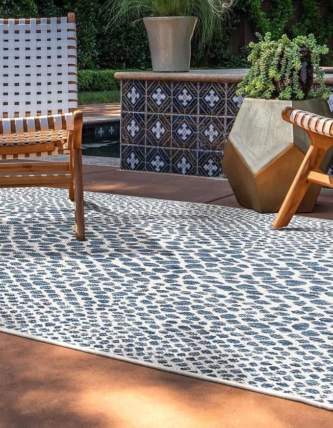 Unique Loom Jill Zarin Outdoor Collection Area Rug - Cape Town (10' x 13' 1'' Rectangle, Blue/ Olive)