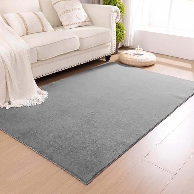 SHACOS Ultra Soft Faux Rabbit Fur Area Rugs 4x6 for Living Room, Grey | Non Slip Washable, Dense Pile Padded, Fluffy Cozy Indoor Modern Carpet for Bedroom Dining Room Kids Room Dorm Home Decor