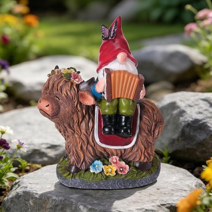 Highland Cow Gnome Statue, Highland Cow Gnomes Garden with LED Lights and Book, Solar Garden Statues for Yard, Patio, Balcony, Lawn Ornaments Figurines Gifts for Women, Mom