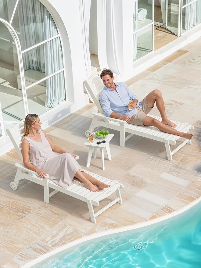 Outdoor Side Table, HDPE Weather Resistant Small Patio Table for Porch and Balcony, 200 LBS Capacity Heavy Duty Small Outdoor Table for Backyard and Pool, Easy Maintenance, White