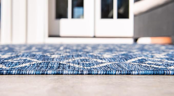 Unique Loom Outdoor Trellis Collection Area Rug - Tribal Trellis (6' 1" Square, Blue/ Ivory)